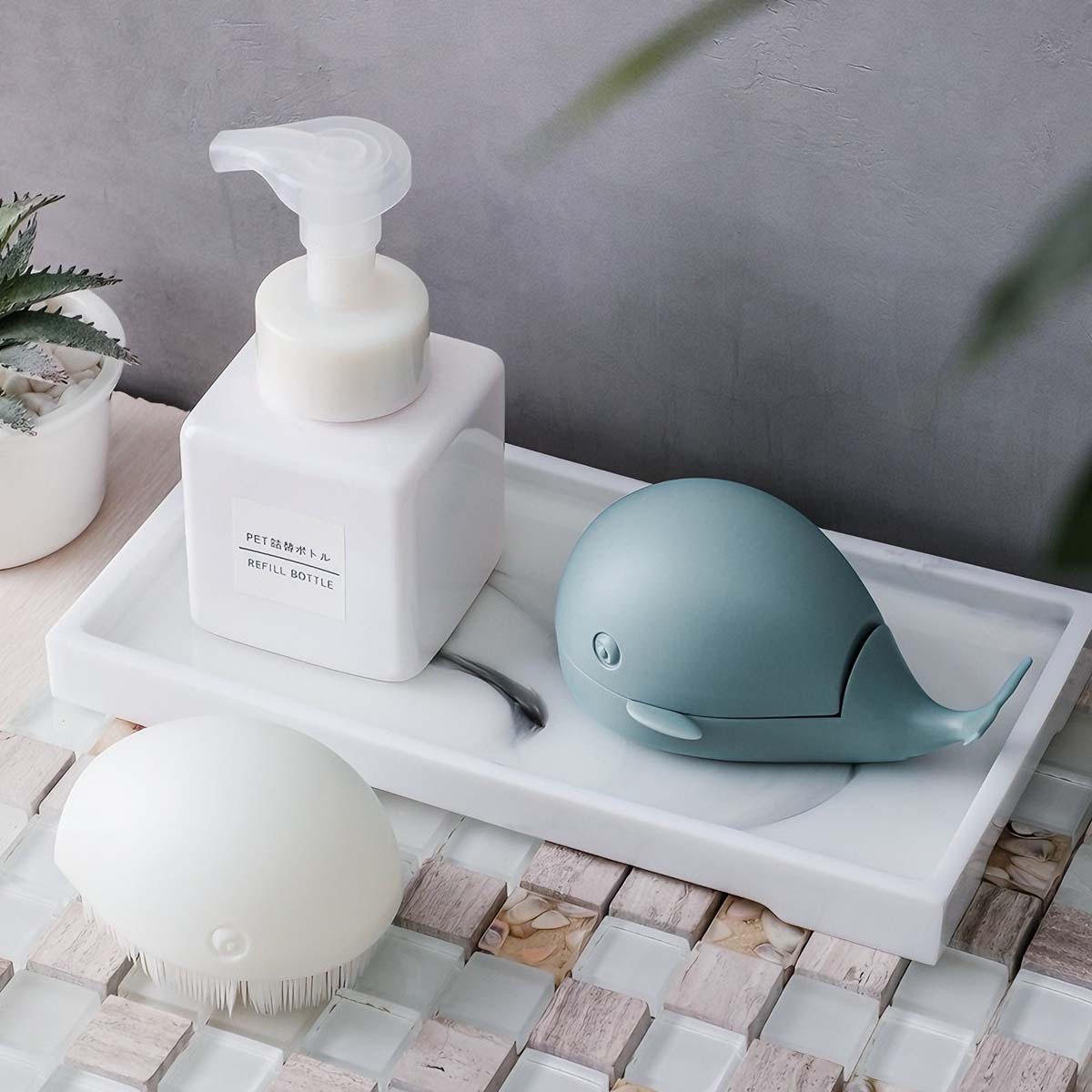 Cepillo de limpieza para ropa y zapatos, con diseño de adorable ballena, no suelta pelos, no daña la ropa, perfecto para el hogar.